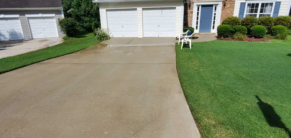 After - Driveway Cleaning