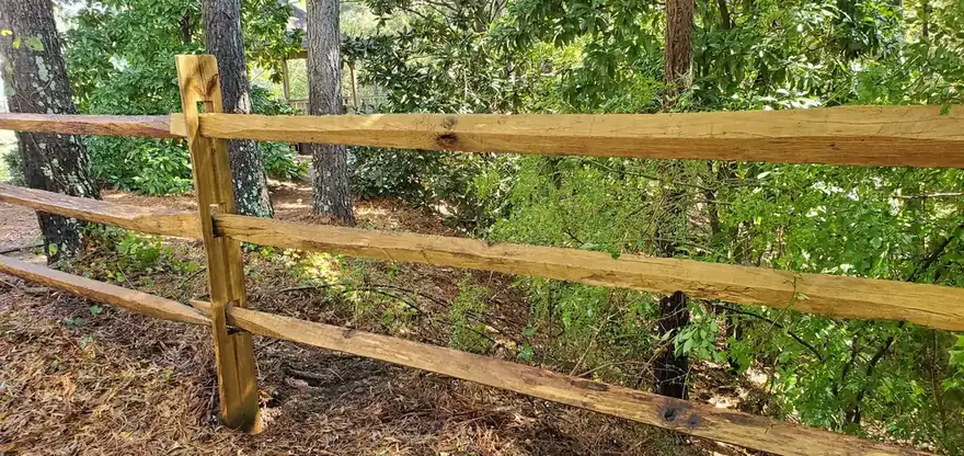 After - Fence Cleaning