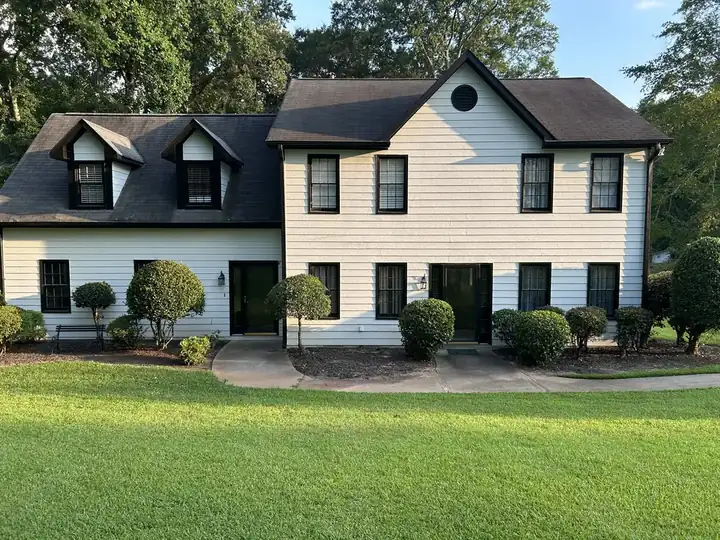 House washing and driveway cleaning in Canton, GA