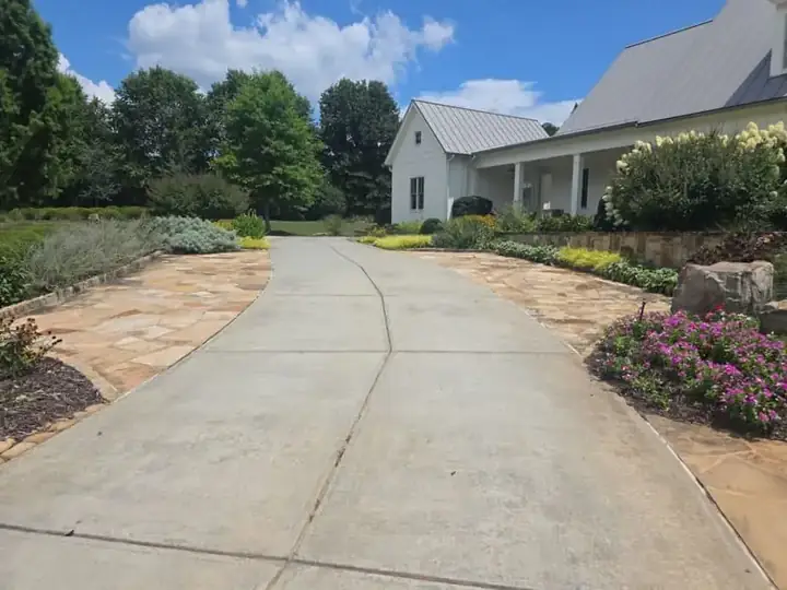 Driveway, concrete sidewalk, and curb cleaning in Canton, GA