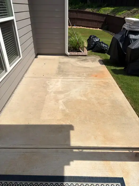 Driveway, concrete sidewalk, and curb cleaning in Canton, GA